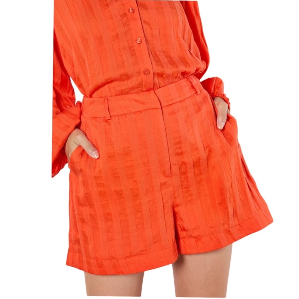 Apricot Orange Textured Lyocell Blend High Waist Shorts Womens US 10 UK 14 NWOT